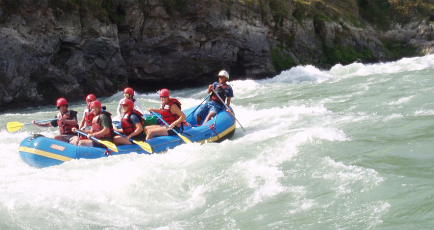 Rafting in Arun River
